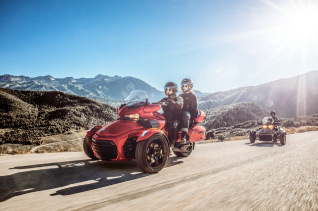 Can Am Fahrzeug On Road