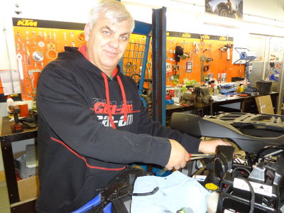 Mitarbeiter Alexander Senior